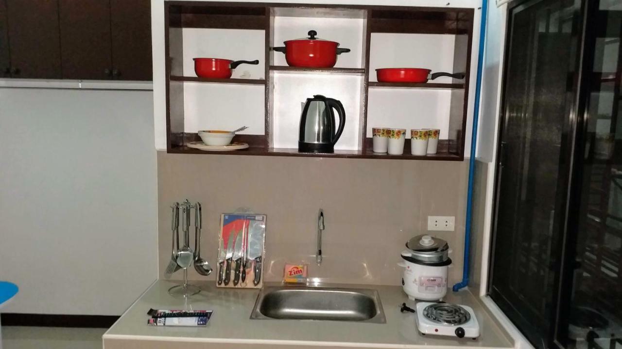 Clark-Pad Inn, Angeles City Buitenkant foto