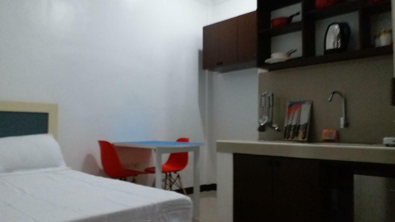 Clark-Pad Inn, Angeles City Buitenkant foto