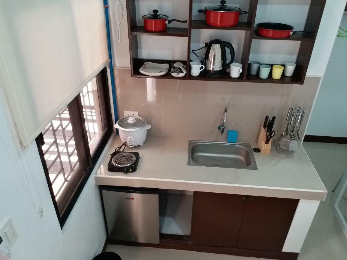 Clark-Pad Inn, Angeles City Buitenkant foto