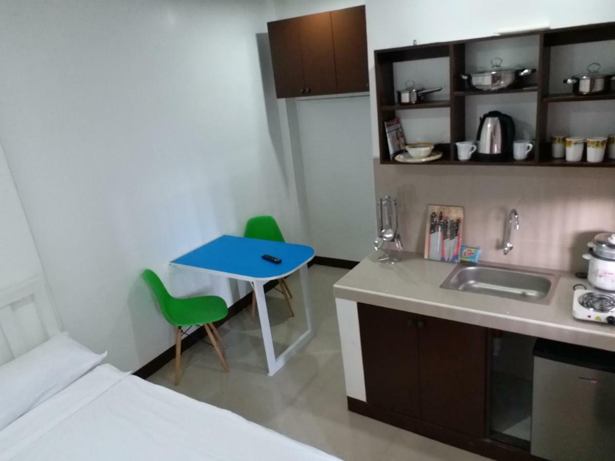 Clark-Pad Inn, Angeles City Buitenkant foto