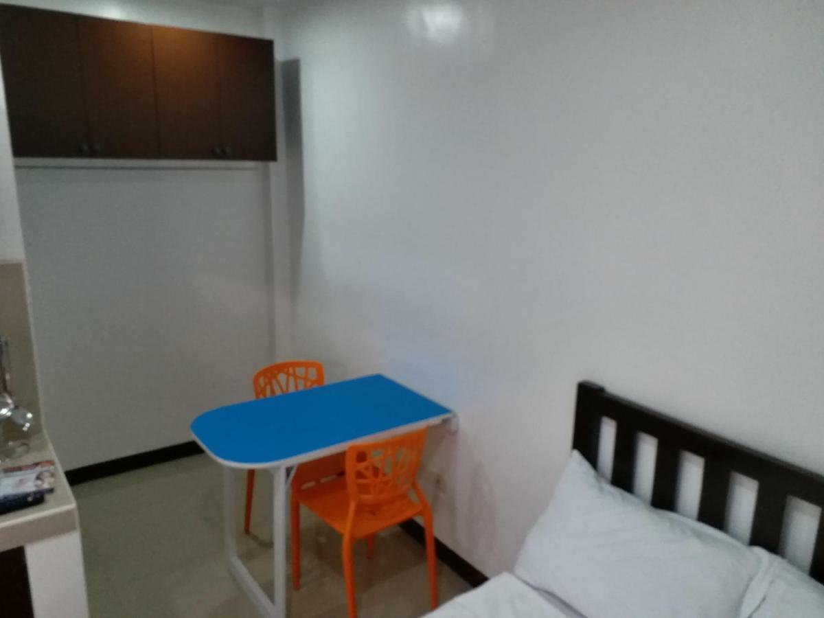 Clark-Pad Inn, Angeles City Buitenkant foto