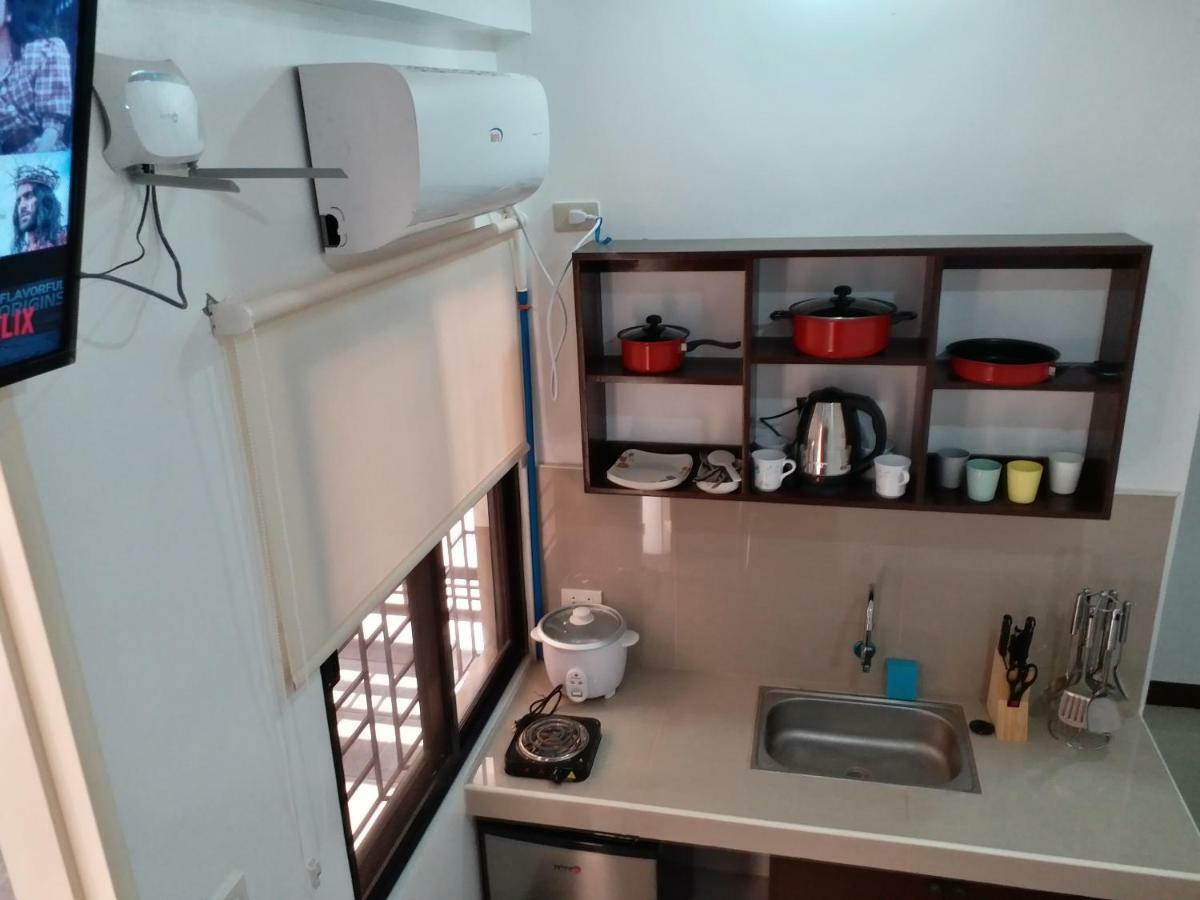 Clark-Pad Inn, Angeles City Buitenkant foto