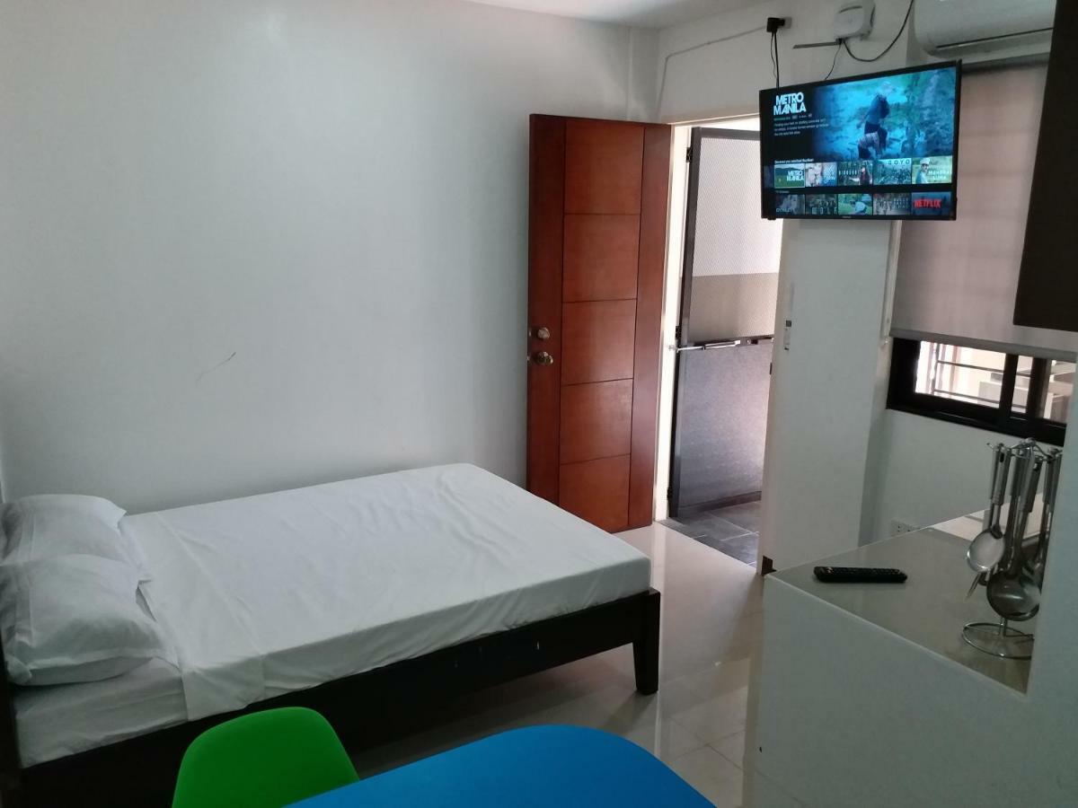 Clark-Pad Inn, Angeles City Buitenkant foto