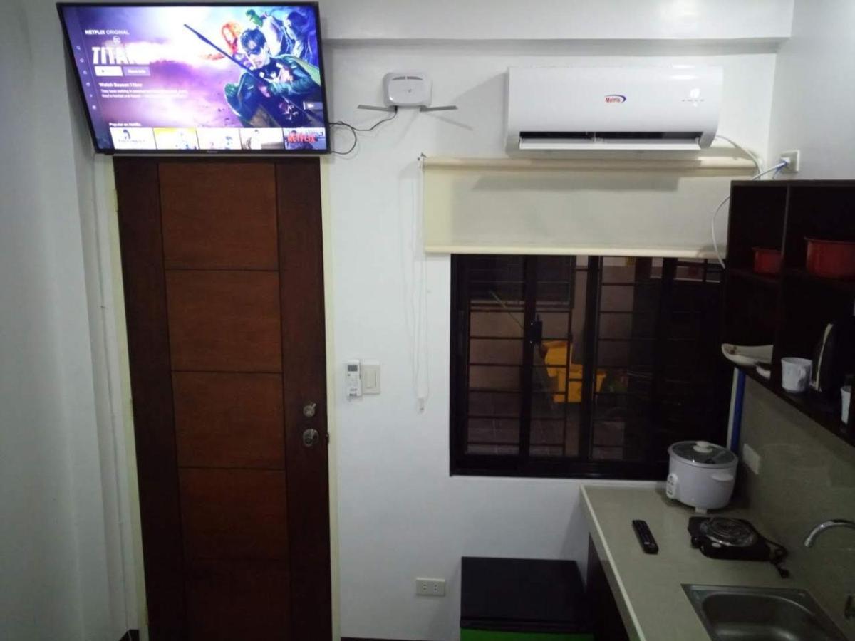 Clark-Pad Inn, Angeles City Buitenkant foto